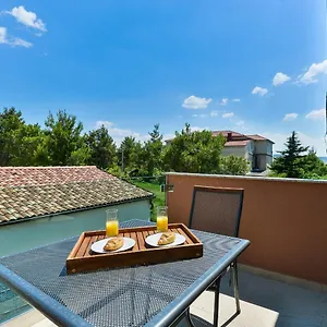  Villa Cascada With Private Jacuzzi And Private Parking